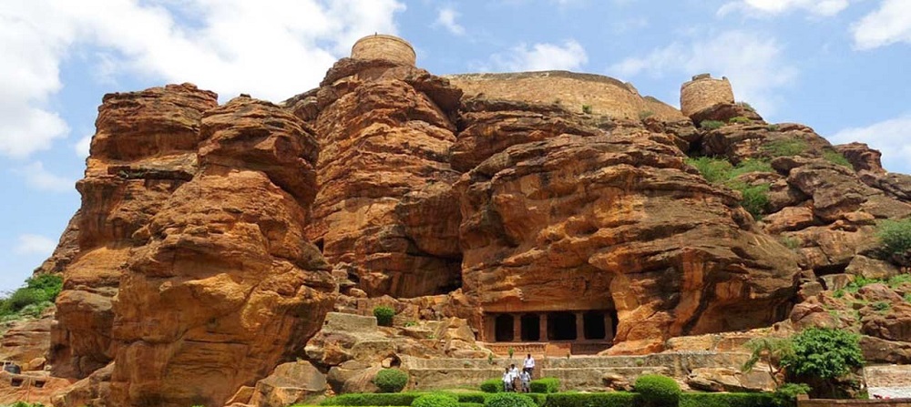 Important Archeological Sites Near Bandhavgarh National Park